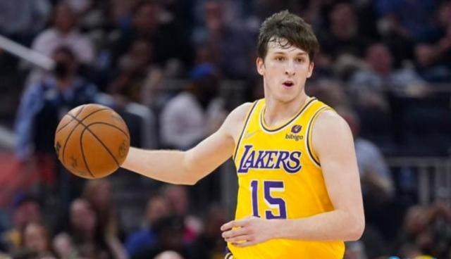 开云体育官网-西决3场均砍下20+ 里夫斯令湖人休赛期压力山大